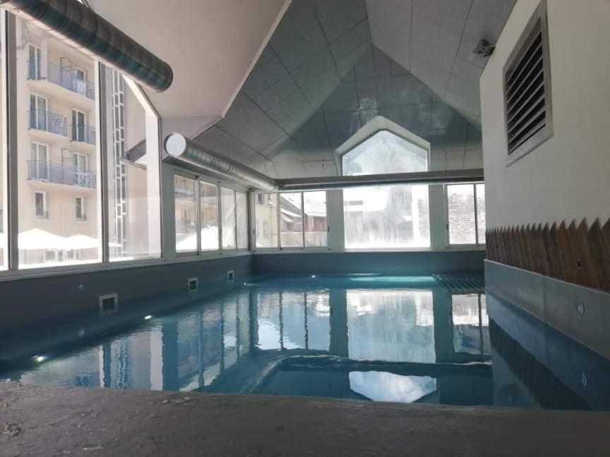 Appartement Prive Dans Residence Balneo Aladin Cauterets Exteriér fotografie